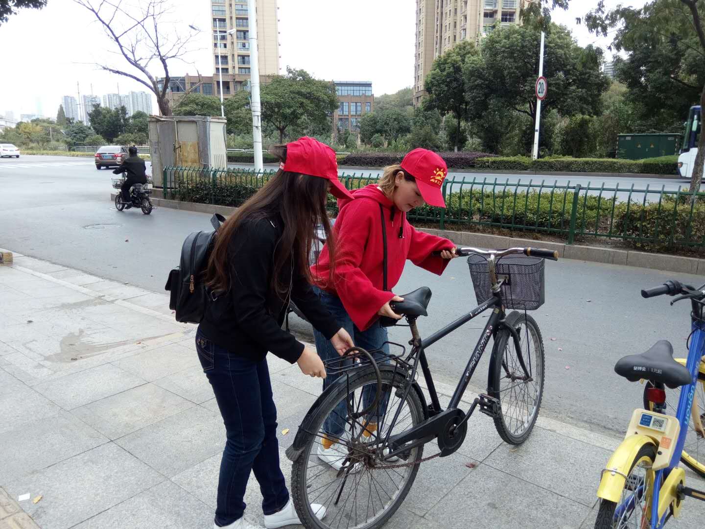 微信图片_20181020012328.jpg